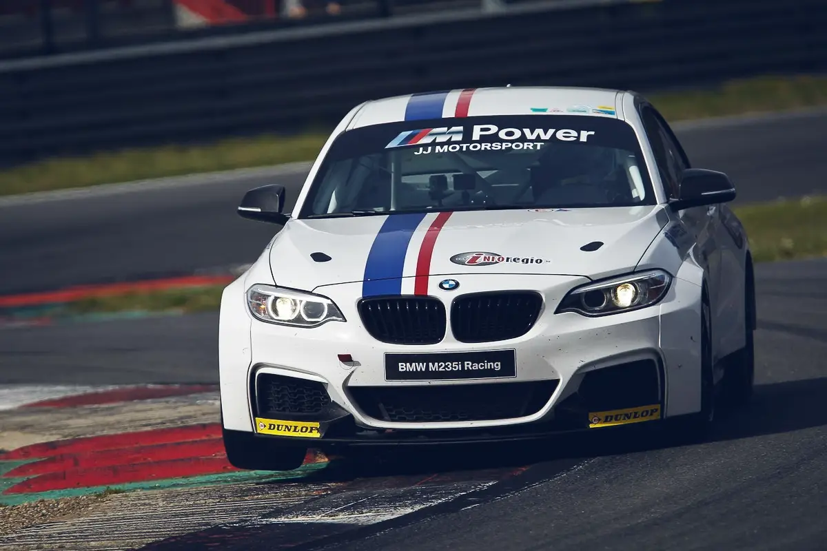 Jamie Vandenbalck in the BMW M235i Racing