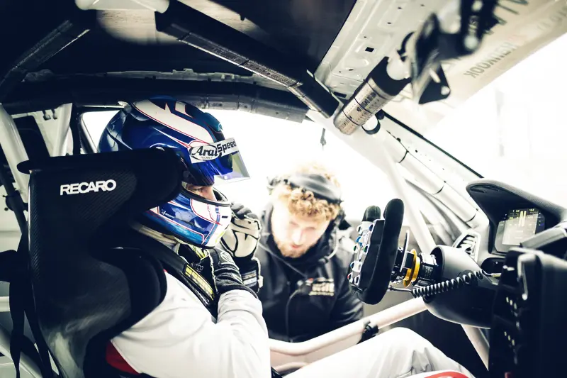 Jamie Vandenbalck — Talking with the mechanic in the cockpit